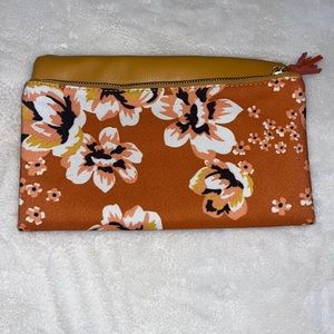 Rachel Pally Foldover Reversible Cluth NWOT